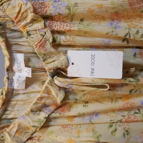 Pink Rose NWT Yellow Floral Ruffle Crop Top - Picture 3 of 5